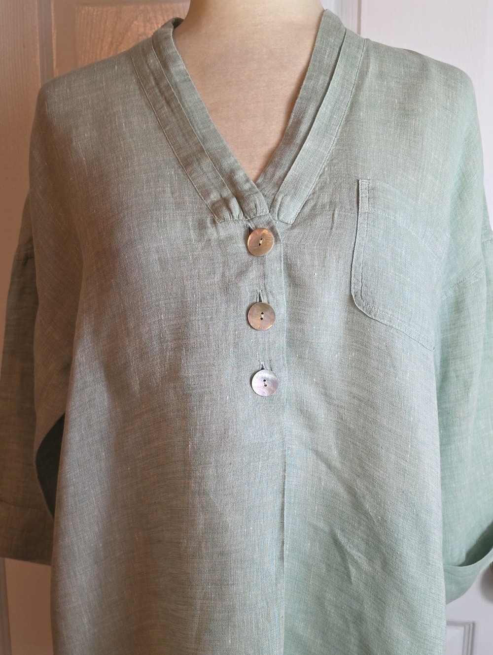 Pure Jill Linen Blouse - Picture 2 of 12